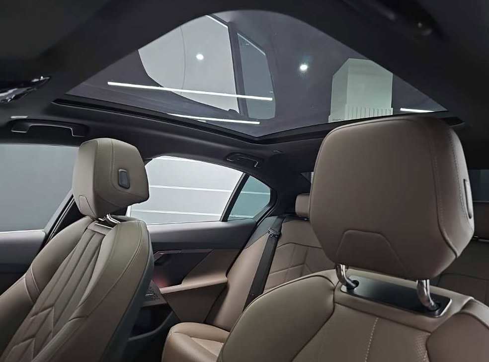 BMW 5시리즈 520i 사진 14