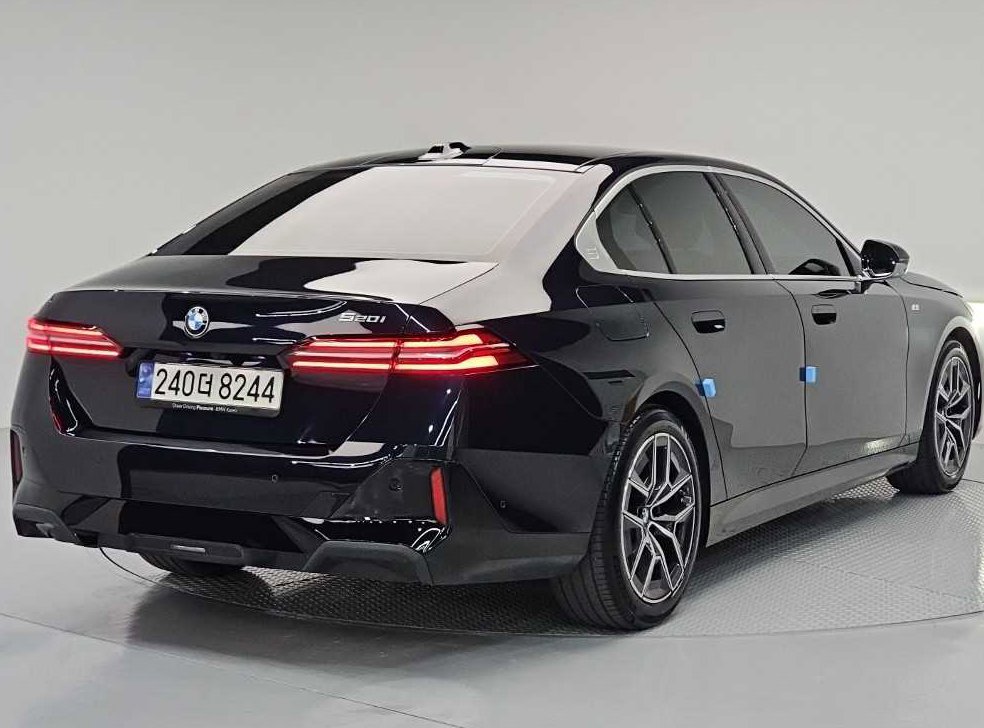 BMW 5시리즈 520i 사진 4