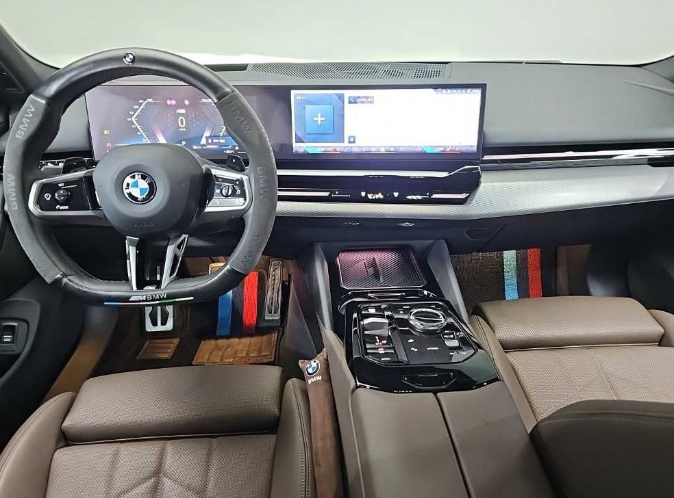 BMW 5시리즈 520i 사진 7