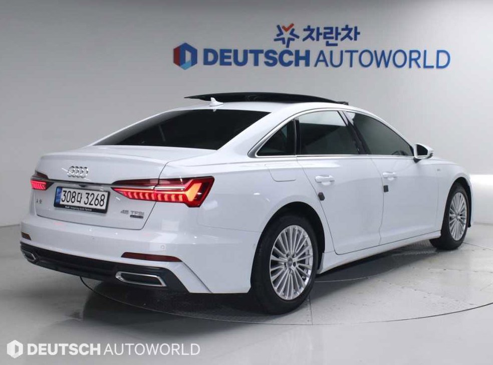 아우디 A6 45 TFSI 사진 2