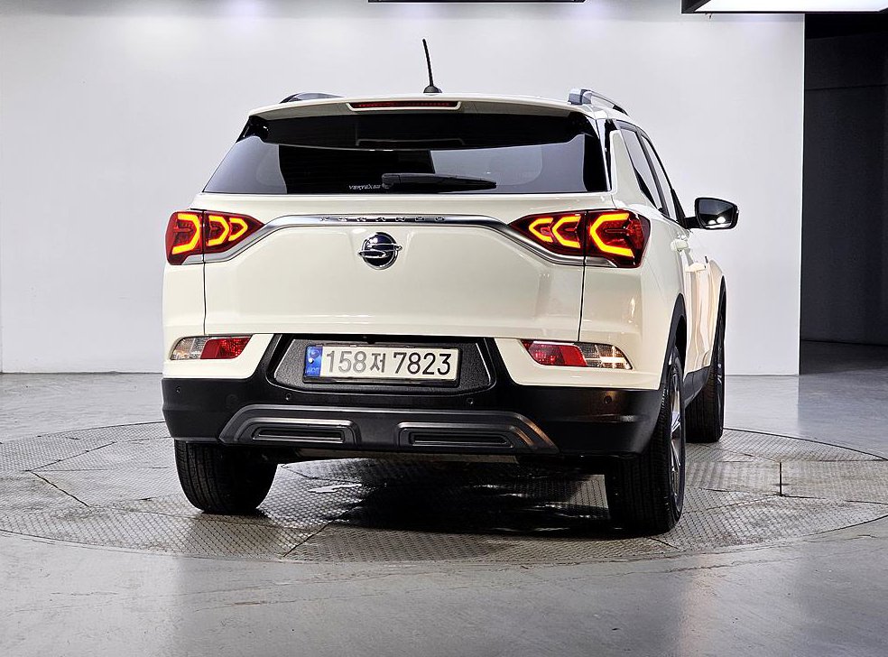 KG모빌리티(쌍용)  코란도 2WD 가솔린 1.5 C5 플러스 사진 3