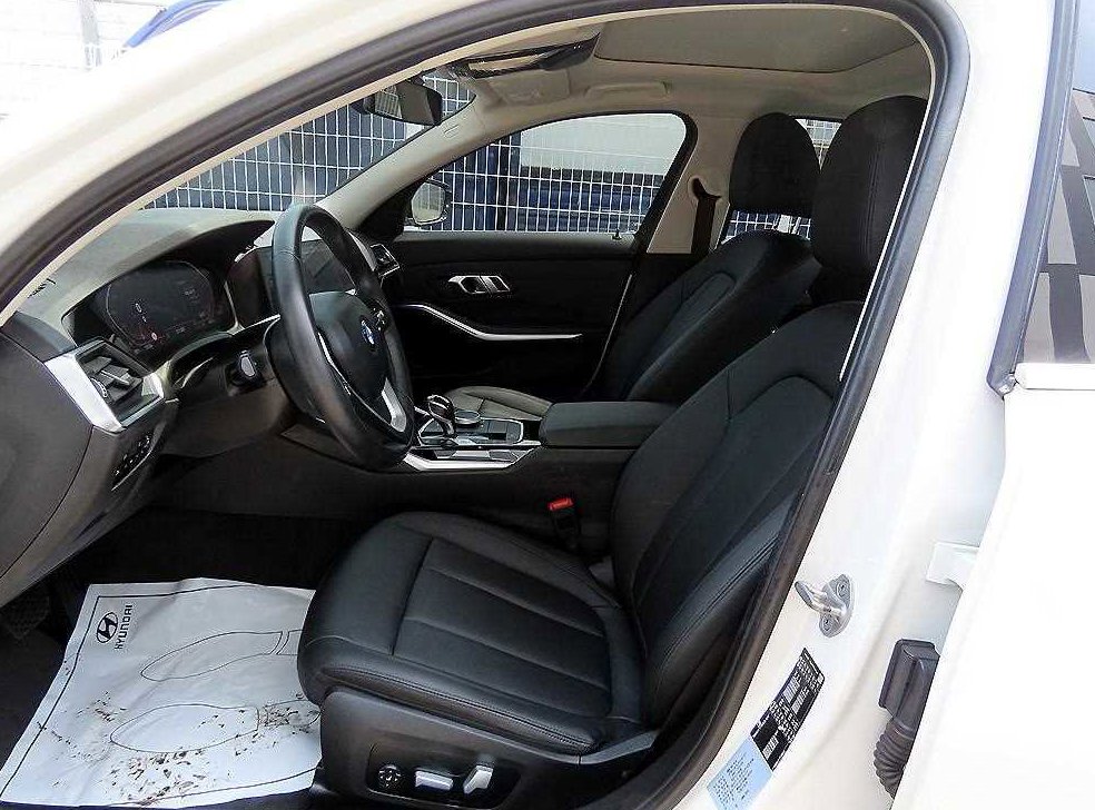 BMW 3시리즈 320i 사진 5