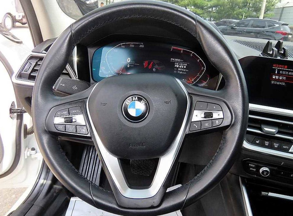 BMW 3시리즈 320i 사진 8