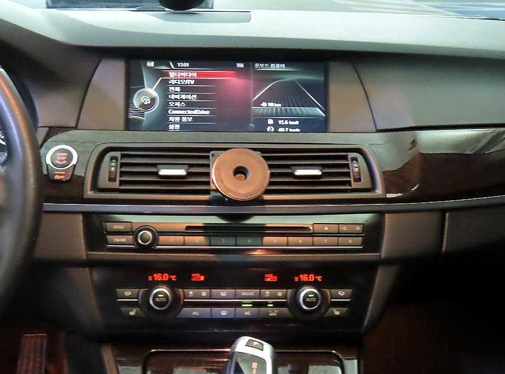 BMW 5시리즈 520d 사진 11