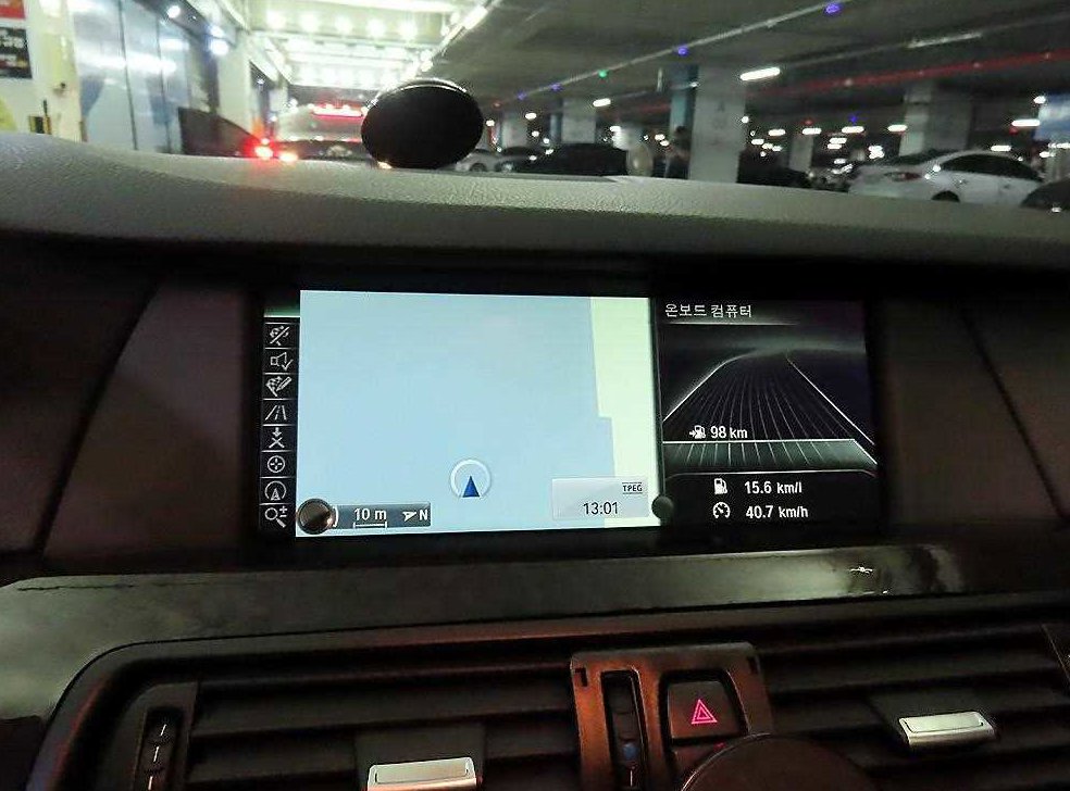 BMW 5시리즈 520d 사진 13