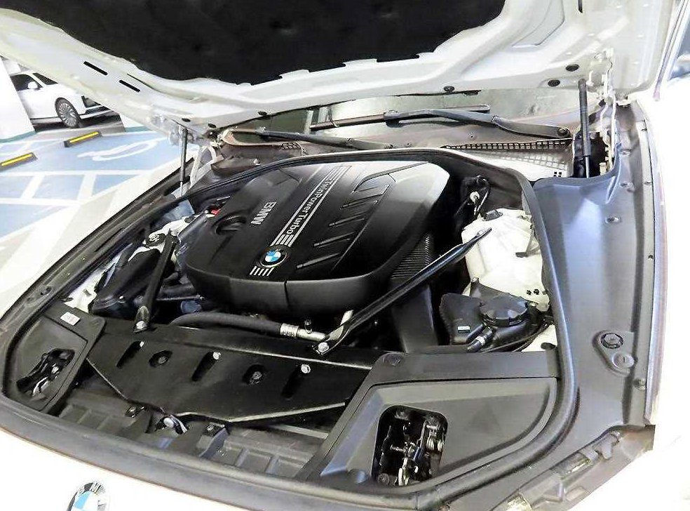 BMW 5시리즈 520d 사진 19