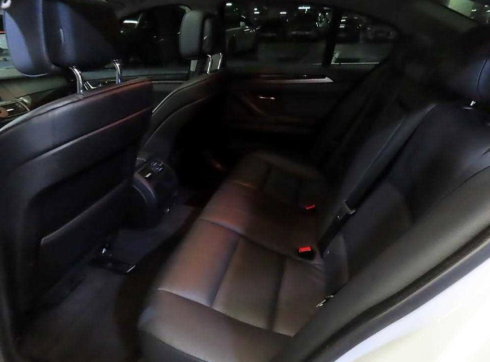 BMW 5시리즈 520d 사진 7