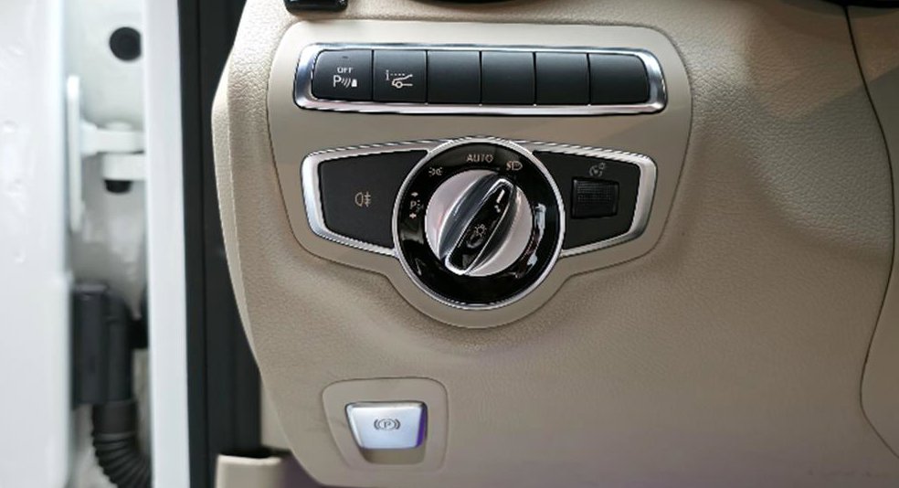 벤츠 C 클래스 C200 카브리올레 사진 17