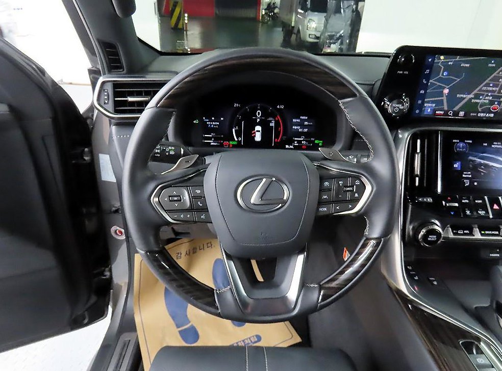 렉서스 LX LX700h 사진 9
