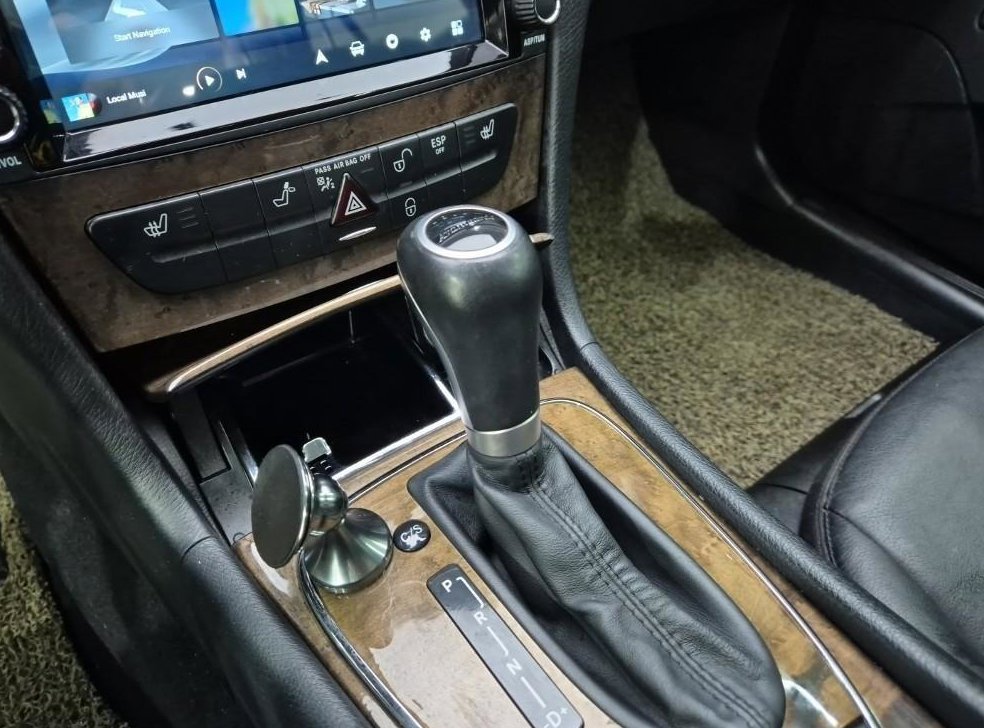 벤츠 E 클래스 E200K 아방가르드 사진 8