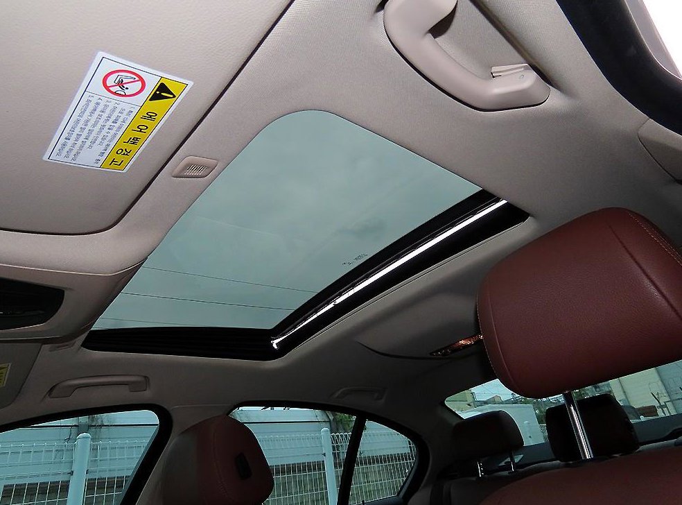 BMW 5시리즈 520d xDrive 사진 17