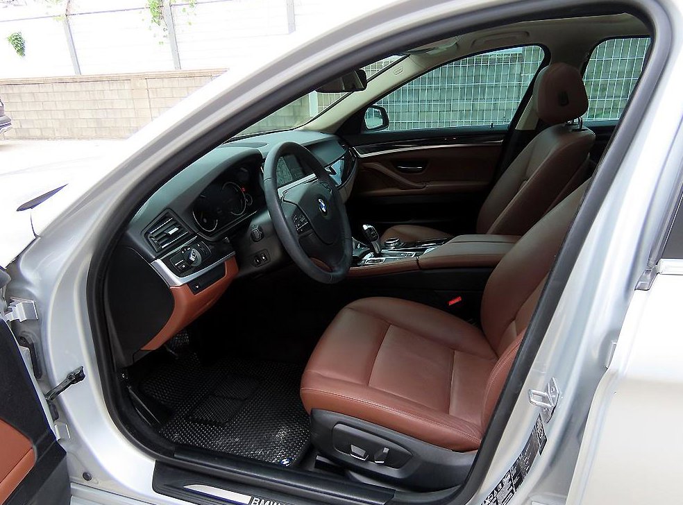 BMW 5시리즈 520d xDrive 사진 5