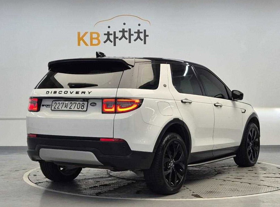 랜드로버 디스커버리 스포츠 P250 SE 사진 3