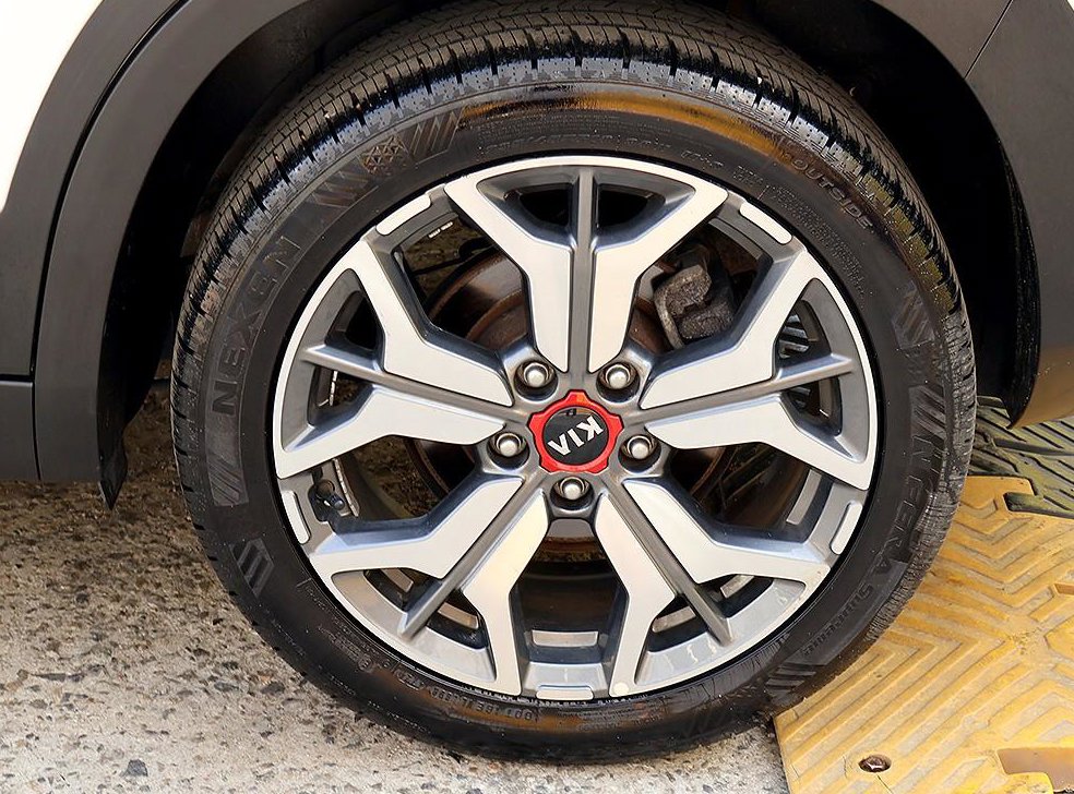 기아 셀토스 가솔린 1.6 터보 2WD 사진 18
