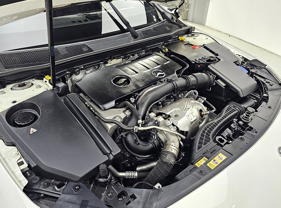 벤츠 A 클래스 A220 해치백 사진 6