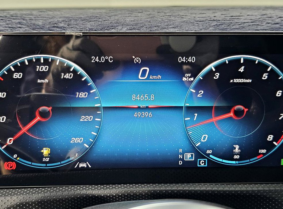 벤츠 A 클래스 A220 해치백 사진 7