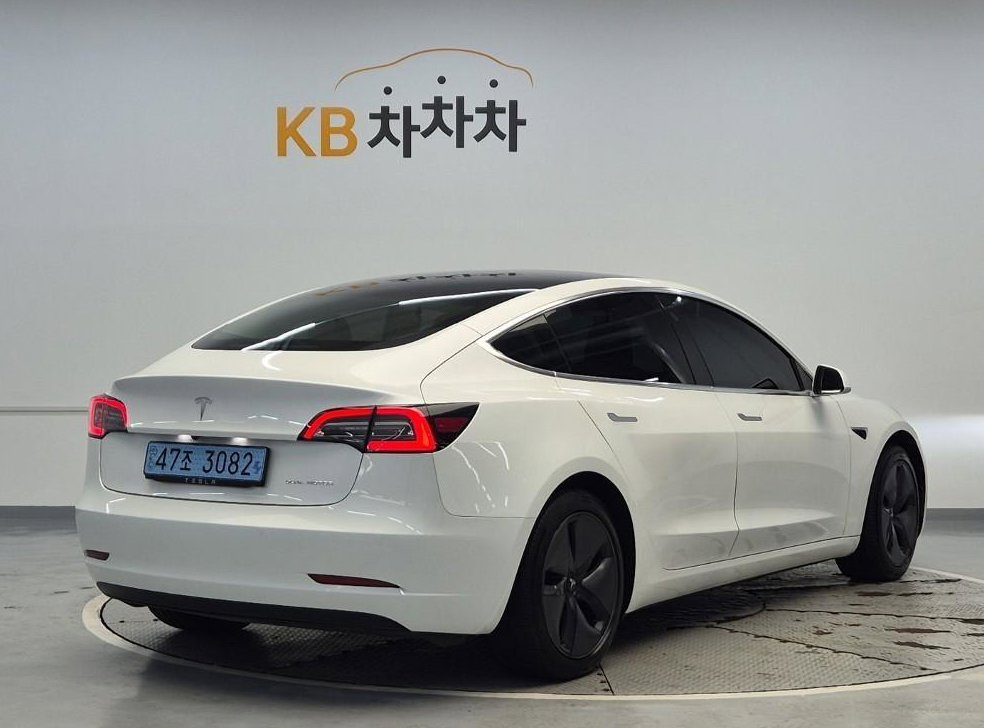 테슬라 모델 3 롱 레인지 사진 3