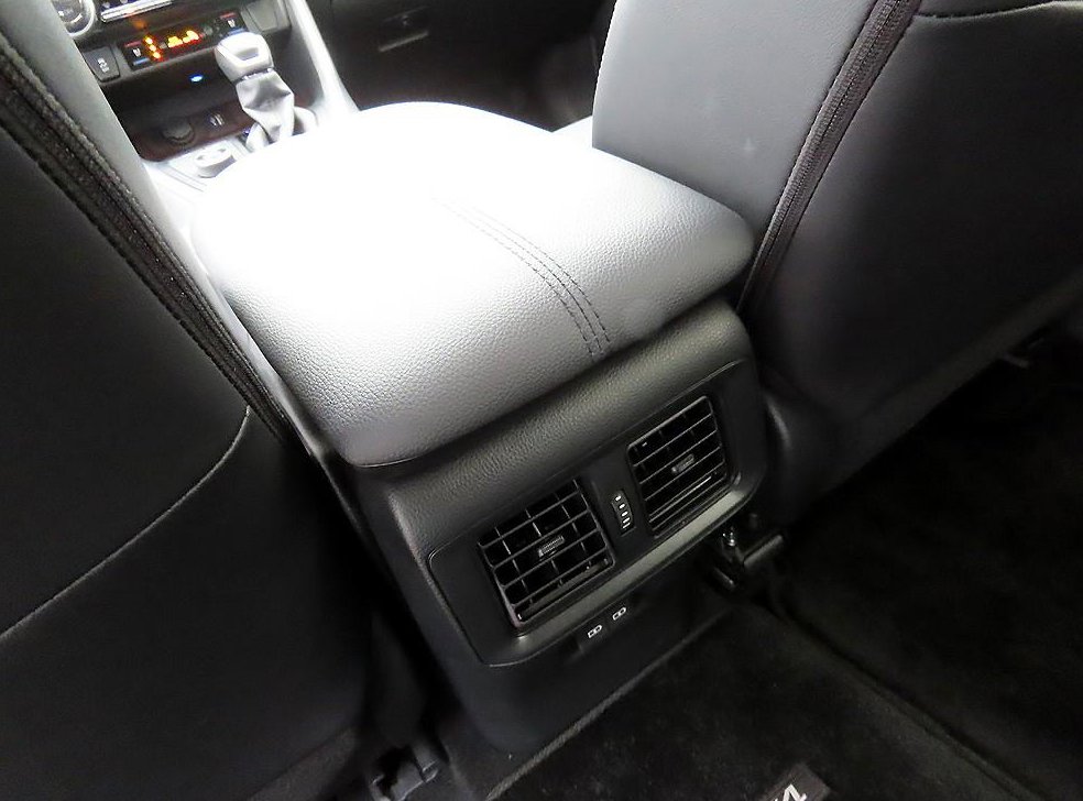 토요타 라브4 2.5 4WD 하이브리드 LTD 사진 15