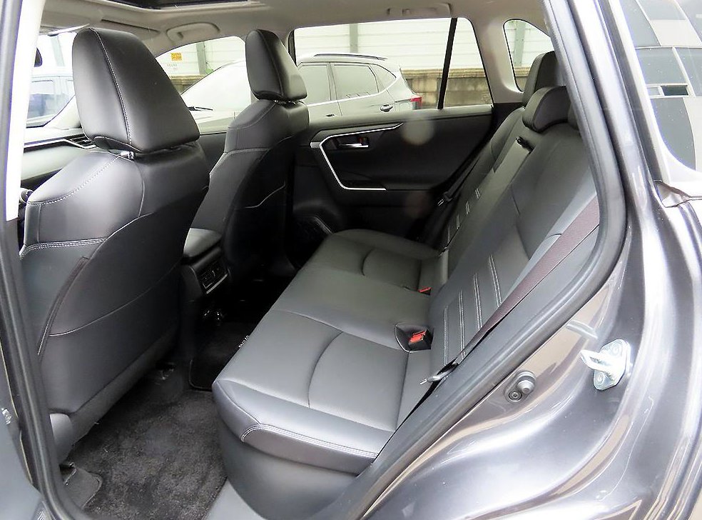 토요타 라브4 2.5 4WD 하이브리드 LTD 사진 6