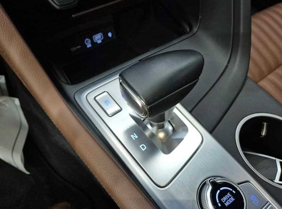 제네시스 G70 2.0T AWD 사진 8