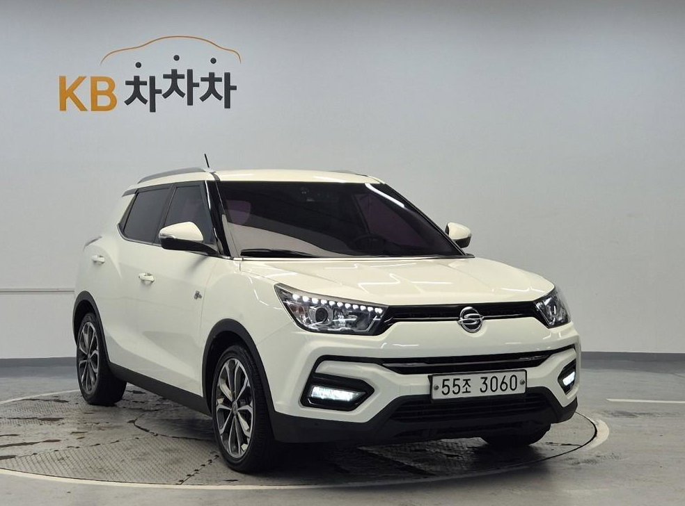 KG모빌리티(쌍용)  티볼리 4WD 가솔린 LX 사진 4