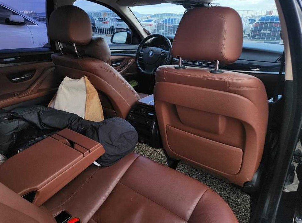 BMW 5시리즈 520d xDrive M 에어로다이나믹 사진 13