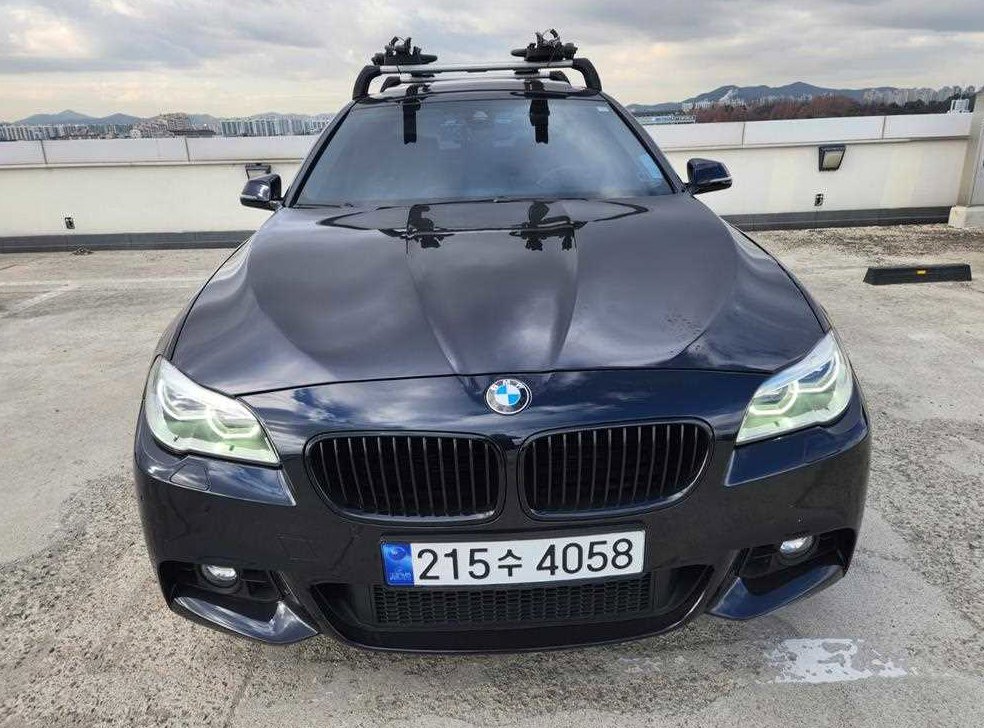 BMW 5시리즈 520d xDrive M 에어로다이나믹 사진 2