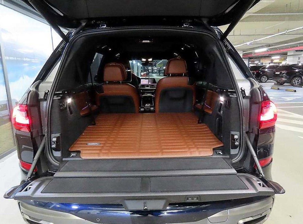 BMW X7 M50i 사진 16