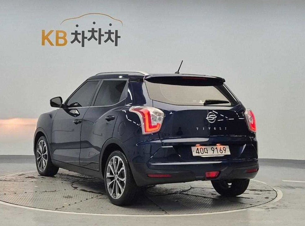 KG모빌리티(쌍용)  티볼리 가솔린 2WD 1.6 VX 사진 2