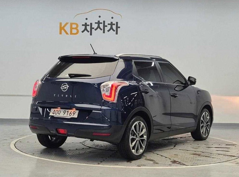 KG모빌리티(쌍용)  티볼리 가솔린 2WD 1.6 VX 사진 3
