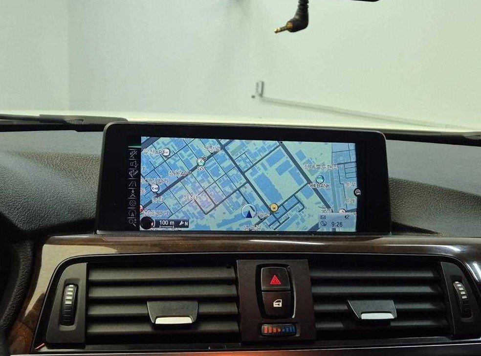 BMW 3시리즈 320d 사진 14