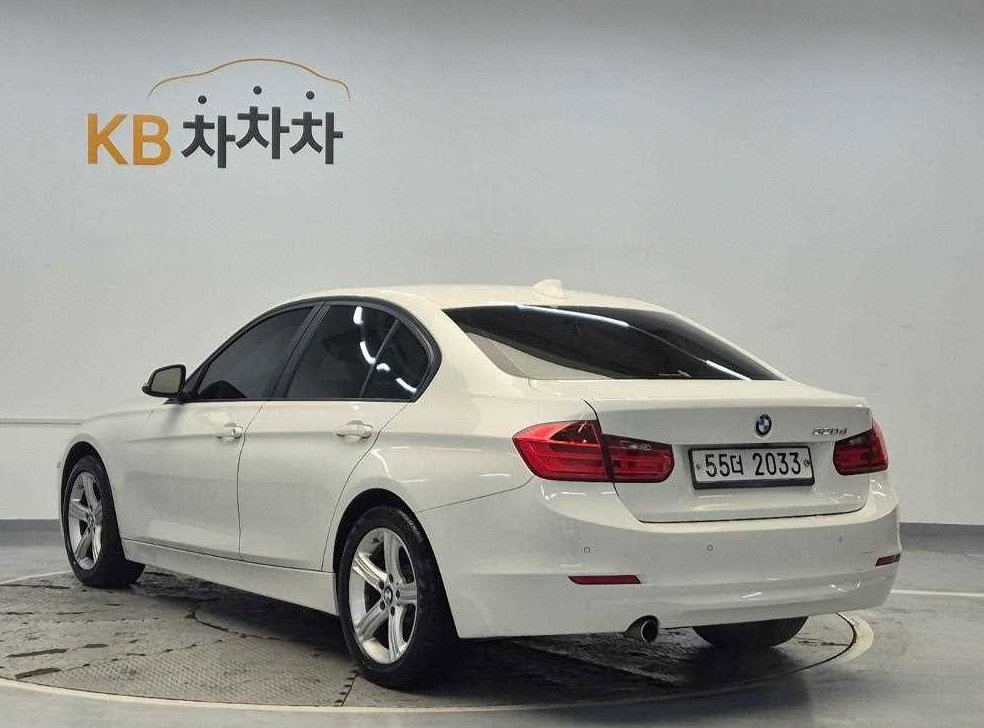BMW 3시리즈 320d 사진 2