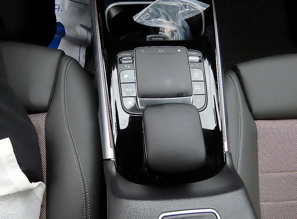 벤츠 EQB EQB 300 4MATIC 사진 13