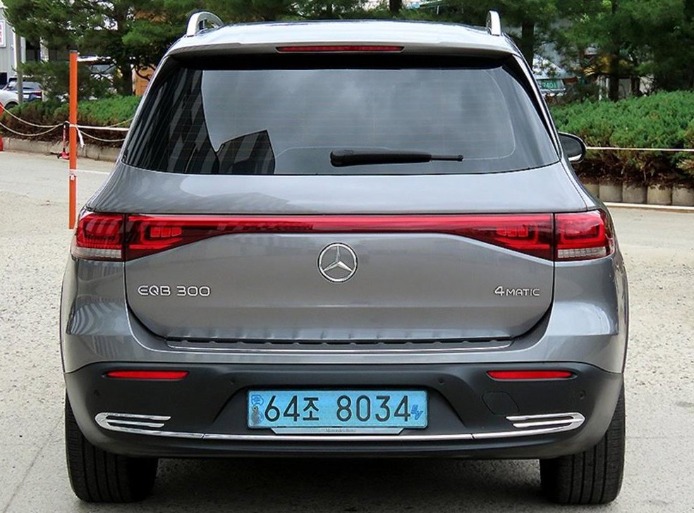 벤츠 EQB EQB 300 4MATIC 사진 4