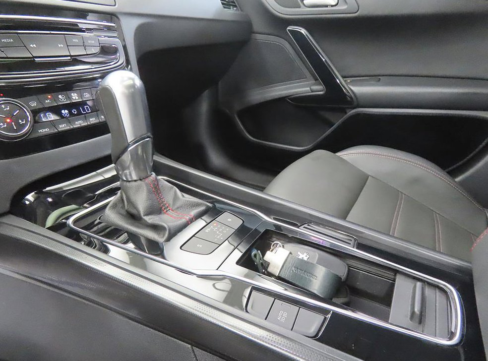푸조 508 1.6 BLUEHDI GT-LINE 사진 11
