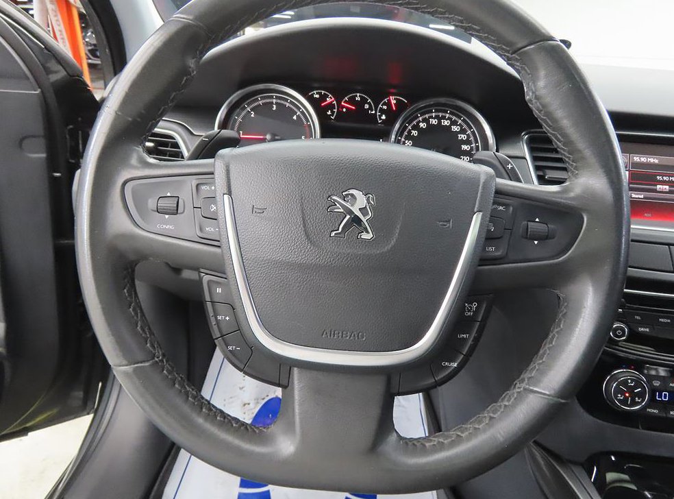 푸조 508 1.6 BLUEHDI GT-LINE 사진 8