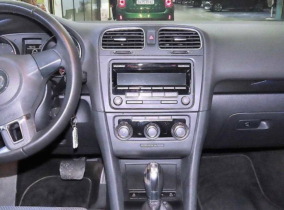 폭스바겐 골프 1.6 TDI 블루모션 사진 11