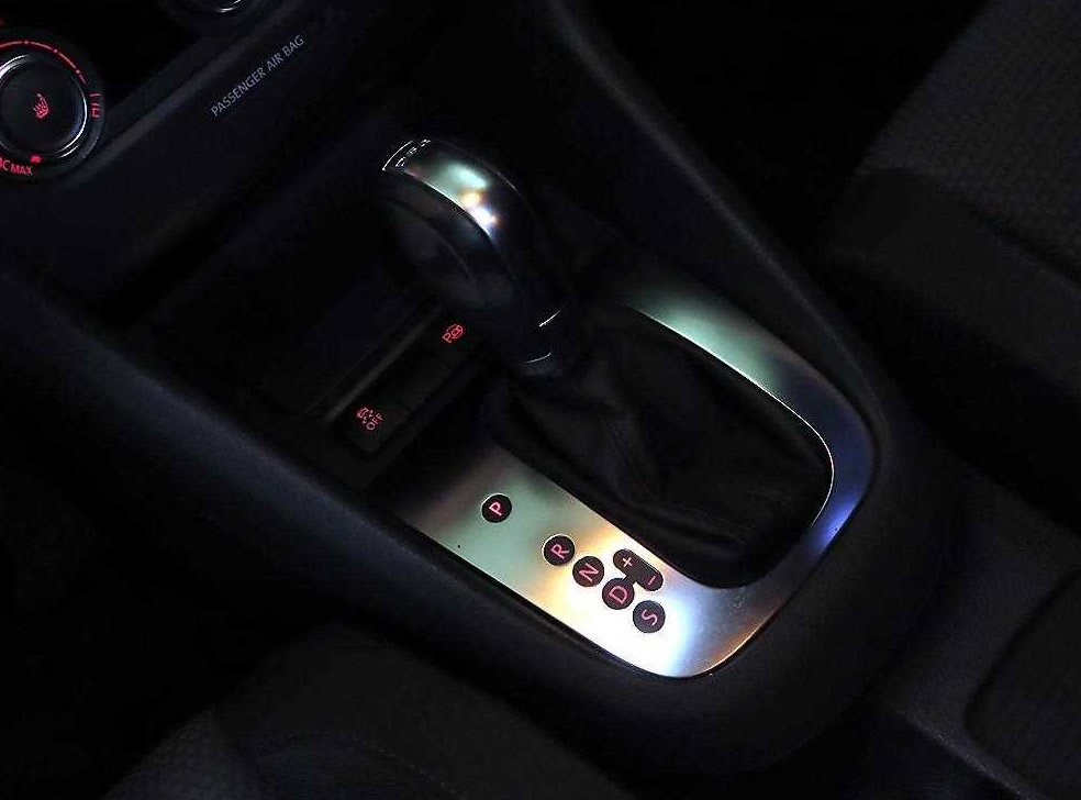 폭스바겐 골프 1.6 TDI 블루모션 사진 12