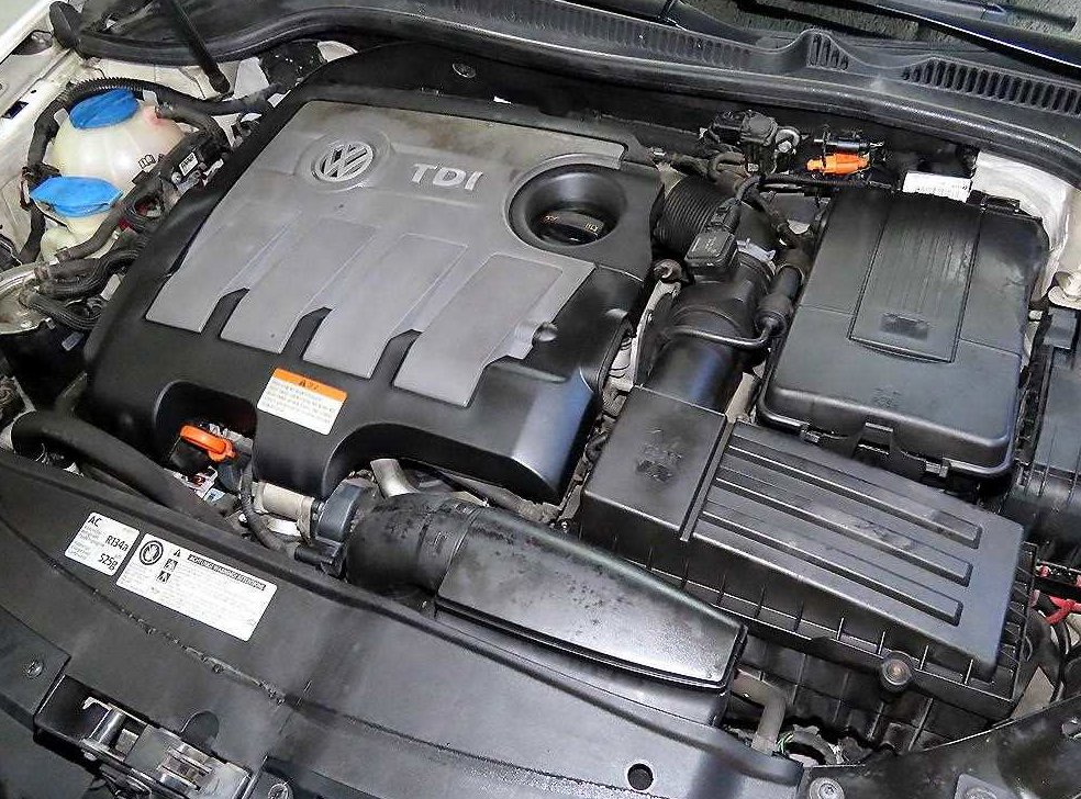 폭스바겐 골프 1.6 TDI 블루모션 사진 16