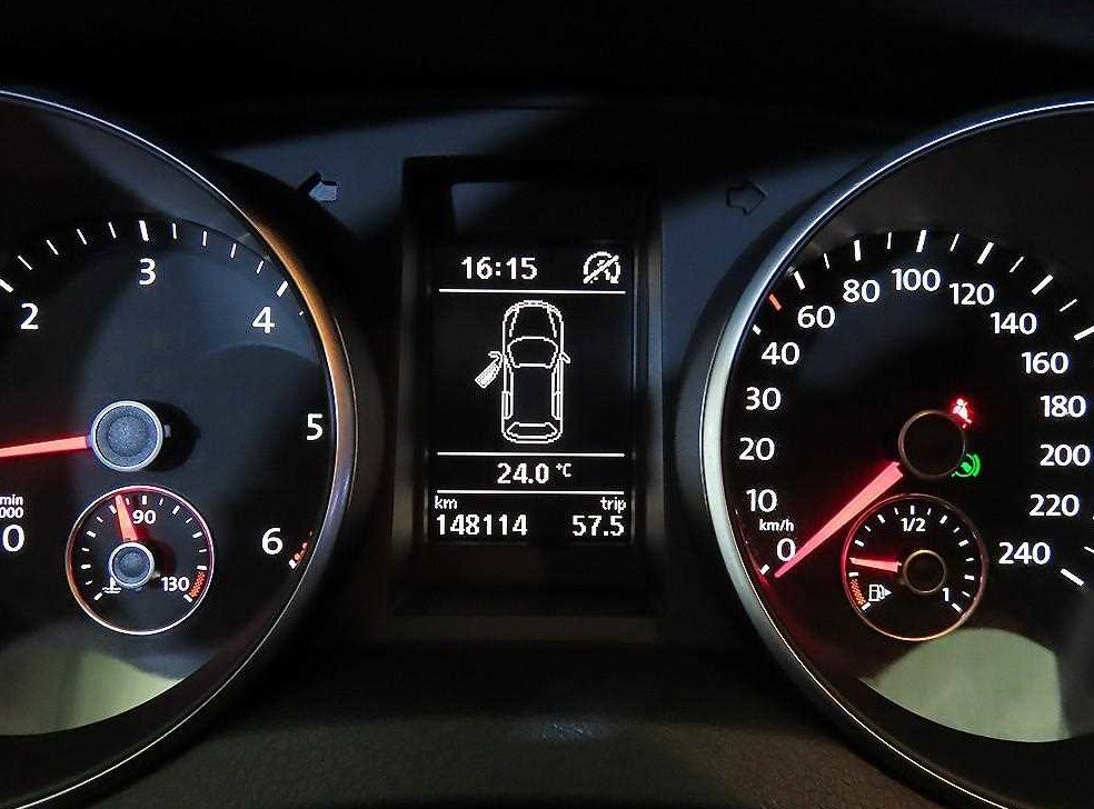 폭스바겐 골프 1.6 TDI 블루모션 사진 9