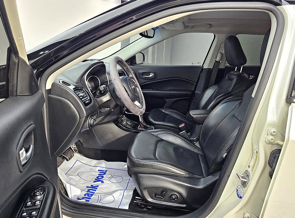 지프 컴패스 2.4 AWD 리미티드 사진 8