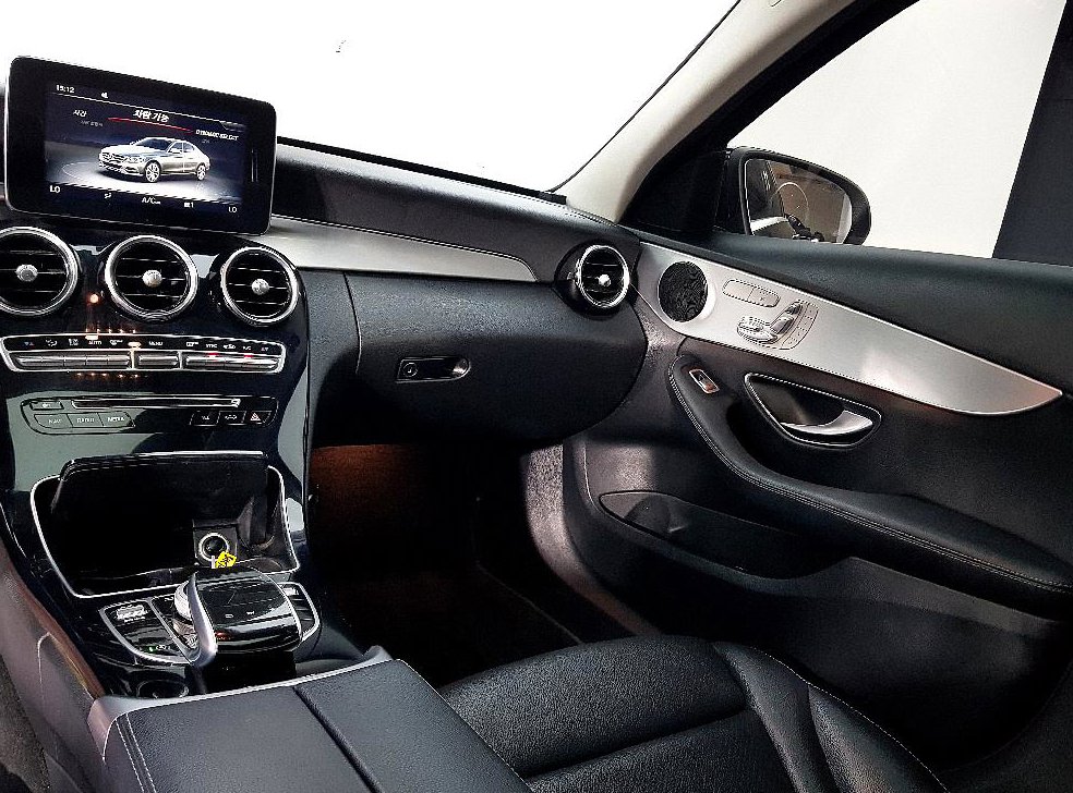 벤츠 C 클래스 C220 d 아방가르드 사진 10