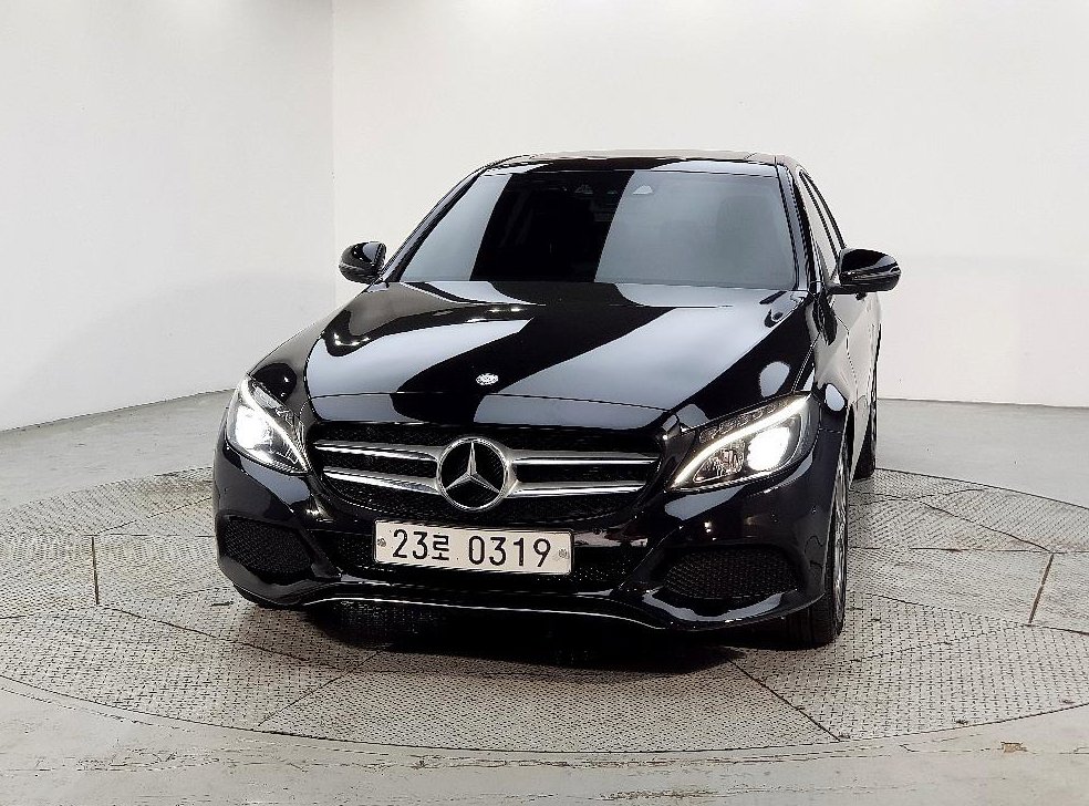 벤츠 C 클래스 C220 d 아방가르드 사진 2