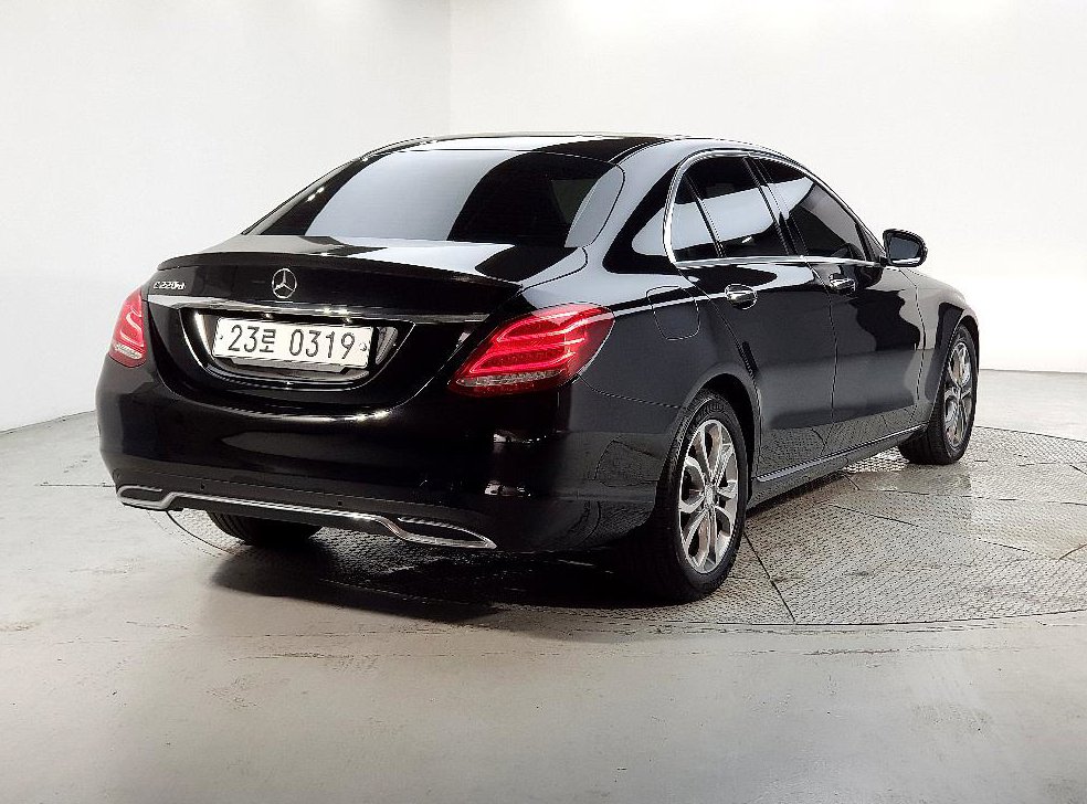 벤츠 C 클래스 C220 d 아방가르드 사진 4