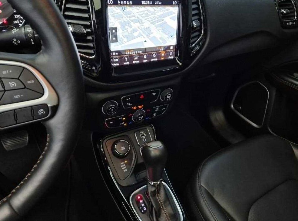 지프 컴패스 2.4 AWD 리미티드 사진 10