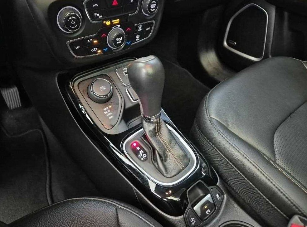 지프 컴패스 2.4 AWD 리미티드 사진 8