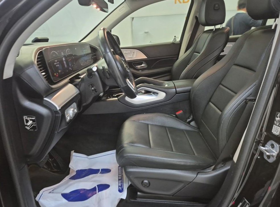 벤츠 GLE 클래스 GLE 300d 4MATIC 사진 11