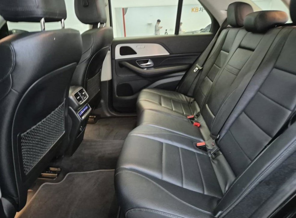 벤츠 GLE 클래스 GLE 300d 4MATIC 사진 12