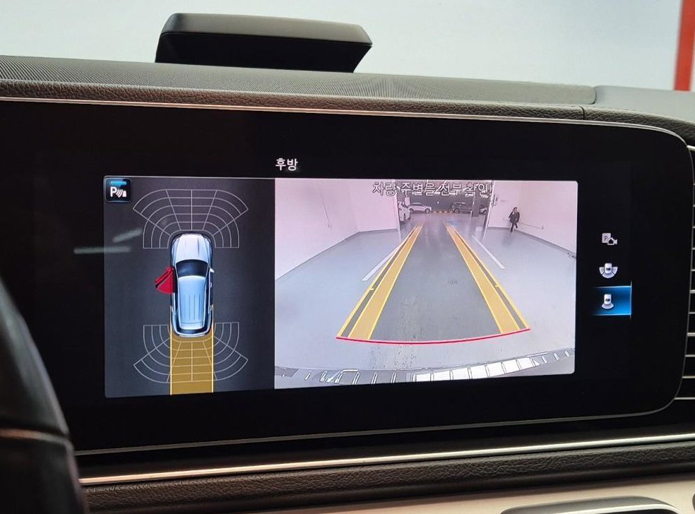 벤츠 GLE 클래스 GLE 300d 4MATIC 사진 15