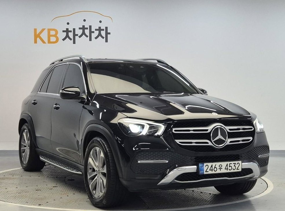 벤츠 GLE 클래스 GLE 300d 4MATIC 사진 4